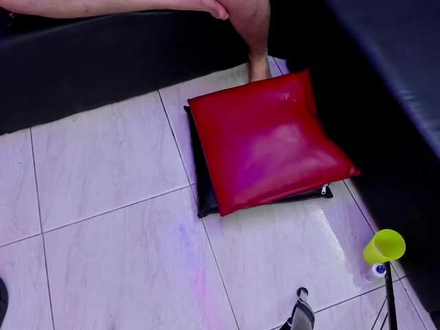 blow2job-latt live cam on BongaCams