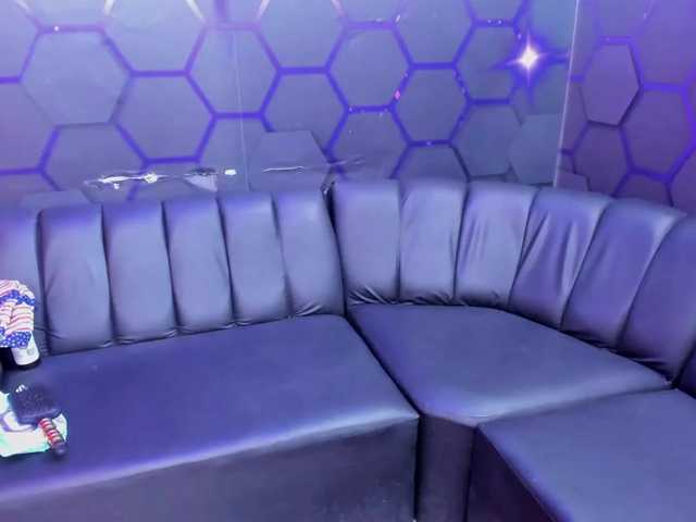 blow2job-latt live cam on BongaCams