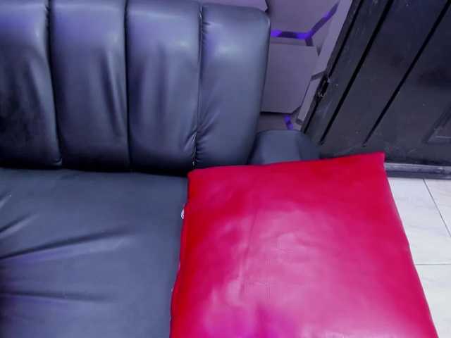 blow2job-latt live cam preview