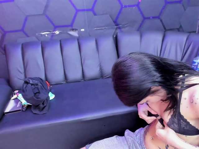 blow2job-latt live cam on BongaCams