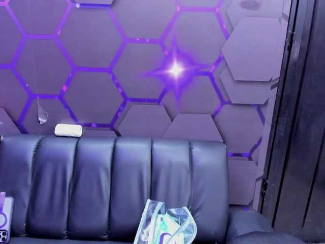 blow2job-latt live cam on BongaCams