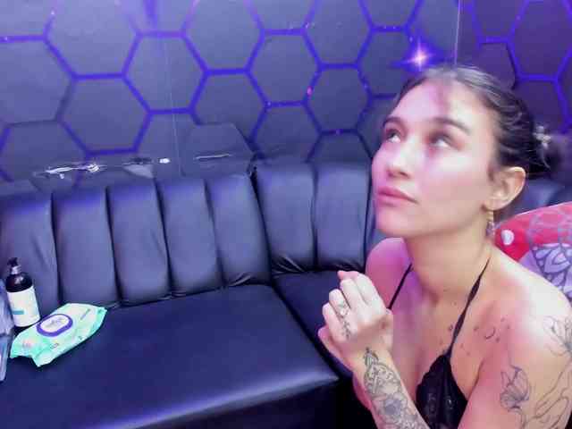 blow2job-latt webcam