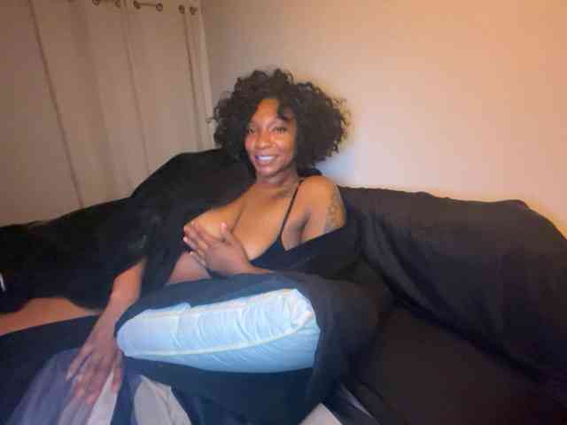 sunnymochaqueen Sex Cam Show