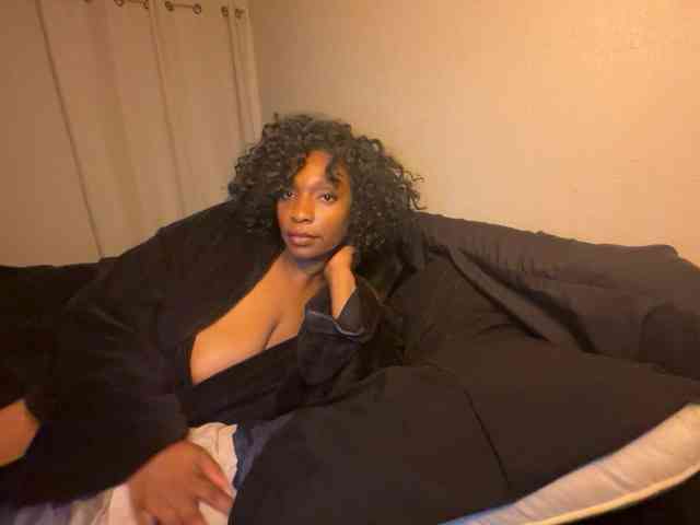 Modelo: sunnymochaqueen