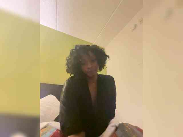sunnymochaqueen webcam