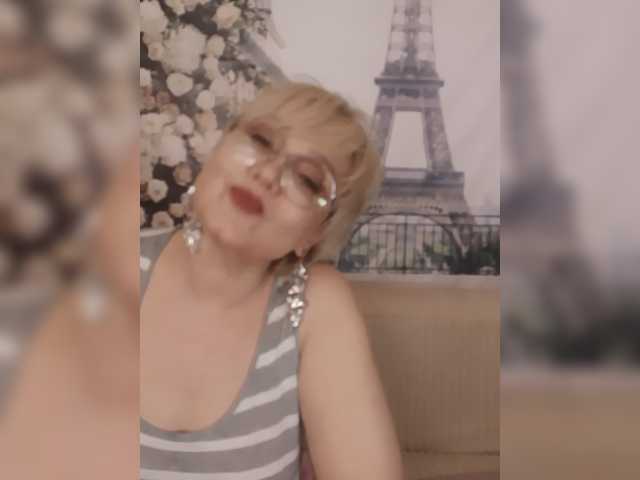 Mielena live webcam show