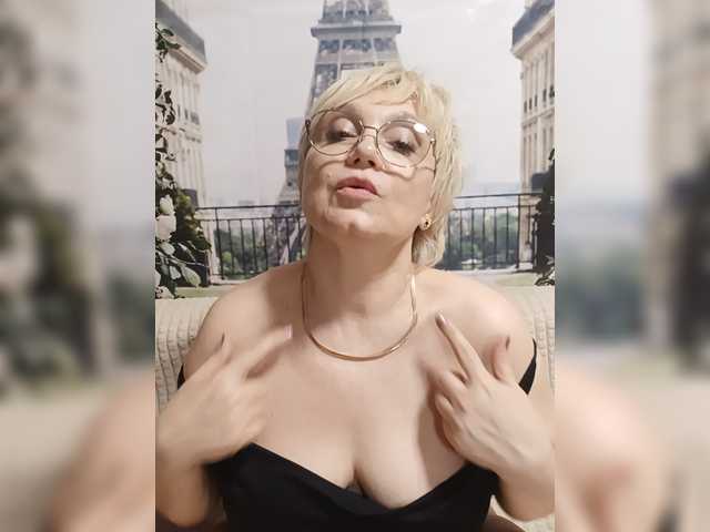Mielena live cam on BongaCams
