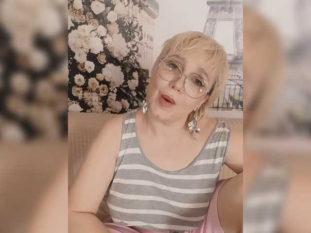 Mielena live webcam show