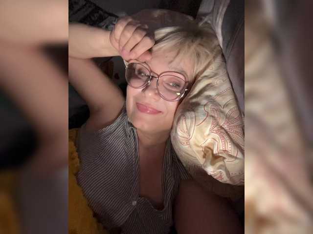 Mielena live cam on BongaCams