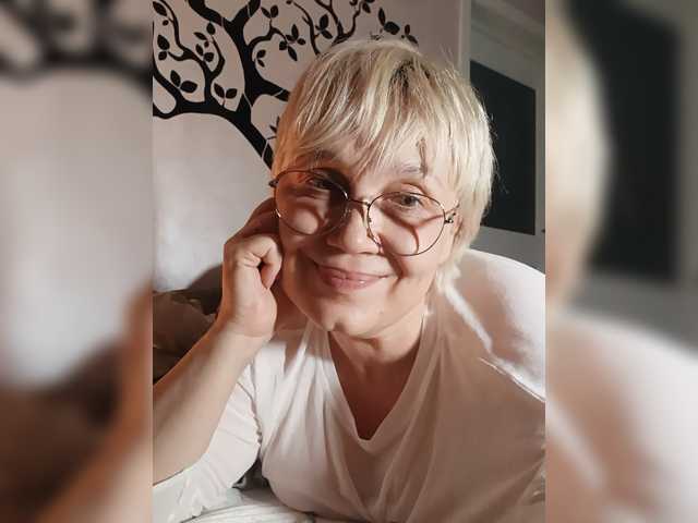Mielena live cam on BongaCams