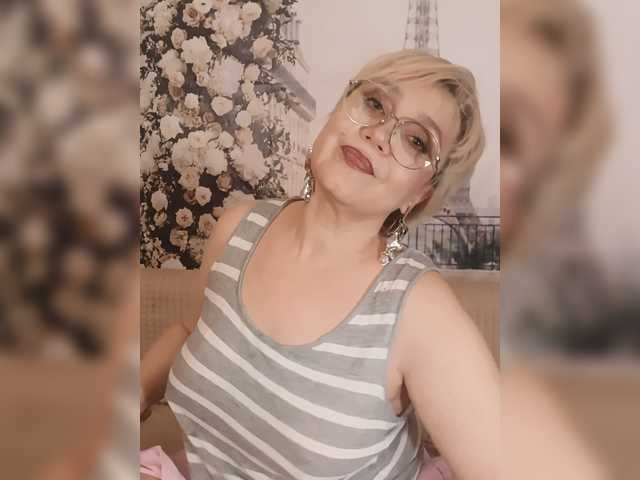 Mielena live webcam show