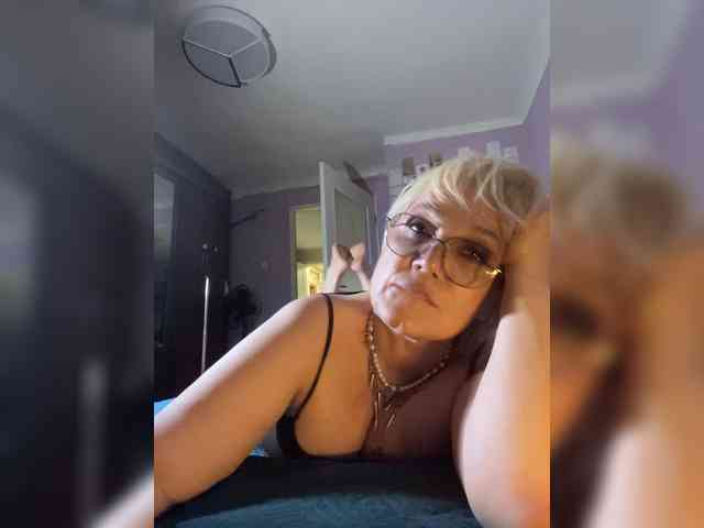 Mielena Live Webcam on BongaCams