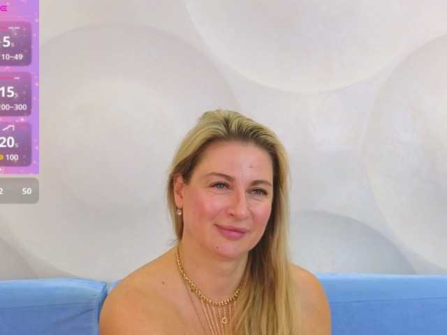 Lolomure live cam on BongaCams