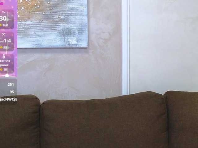 Lolomure live webcam show