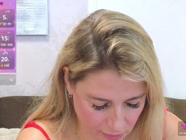Lolomure live cam preview