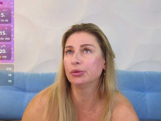 Lolomure, en directo ahora en BongaCams