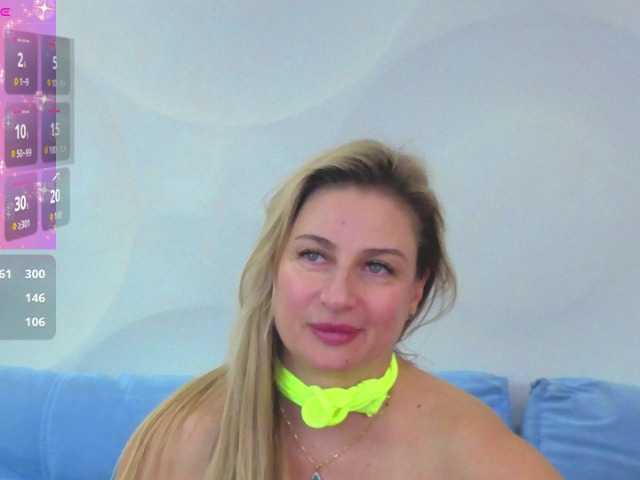Lolomure live cam