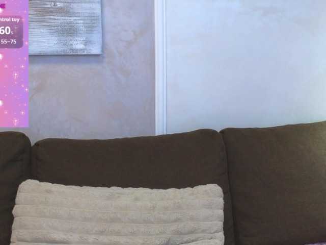 Lolomure, live now on BongaCams