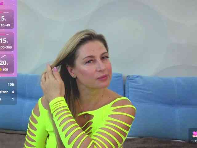 Lolomure's webcam live show