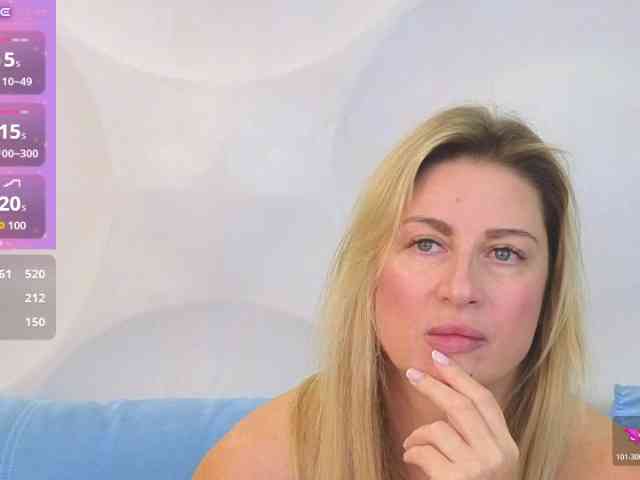 Lolomure Live Webcam on BongaCams