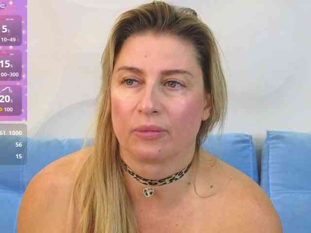 Lolomure Live Webcam on BongaCams
