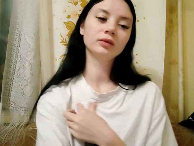 AnnettaStuffle live cam on BongaCams