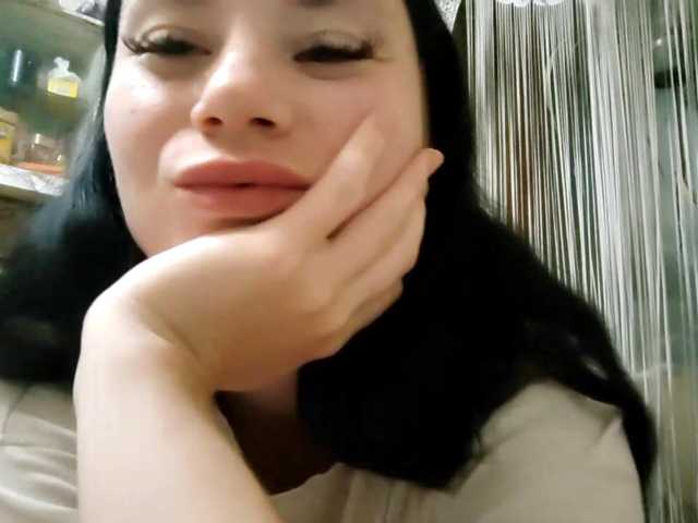 AnnettaStuffle live cam on BongaCams