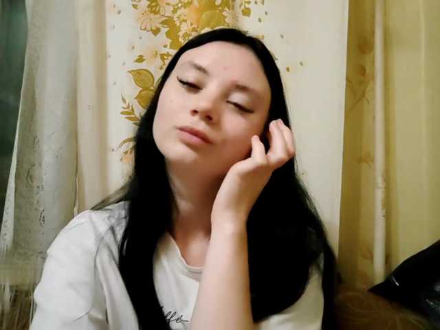 AnnettaStuffle live cam on BongaCams