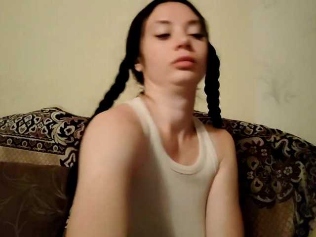 AnnettaStuffle live cam on BongaCams