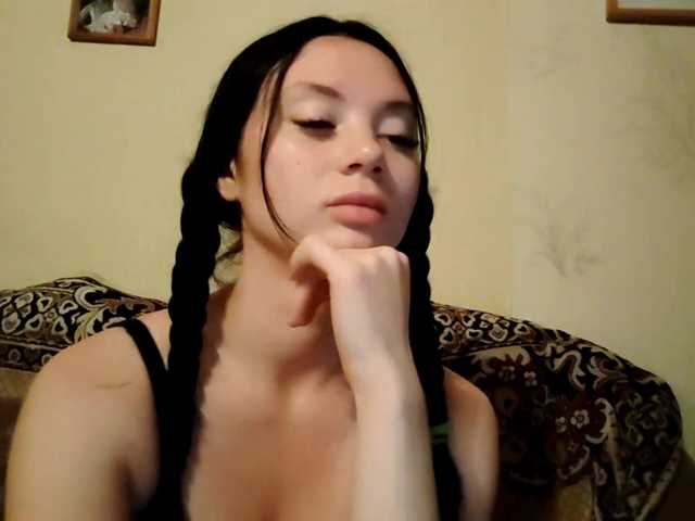 AnnettaStuffle live cam on BongaCams