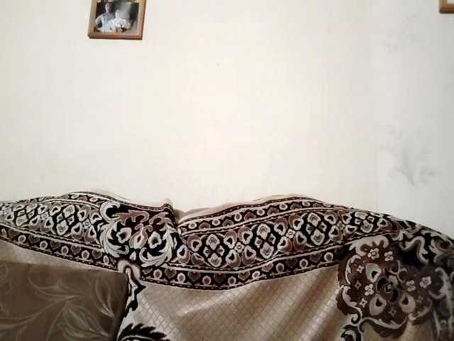 AnnettaStuffle live cam on BongaCams