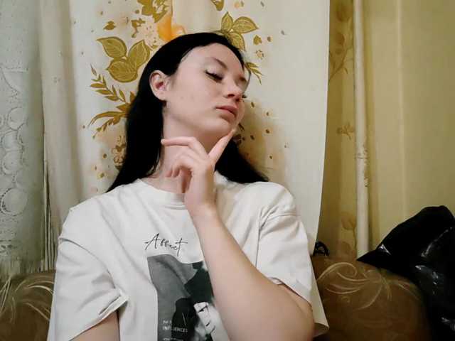 AnnettaStuffle live cam on BongaCams