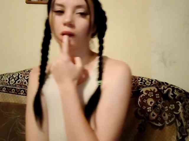 AnnettaStuffle webcam