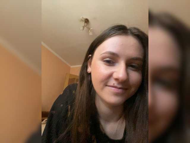 Kirrraaa live cam on BongaCams