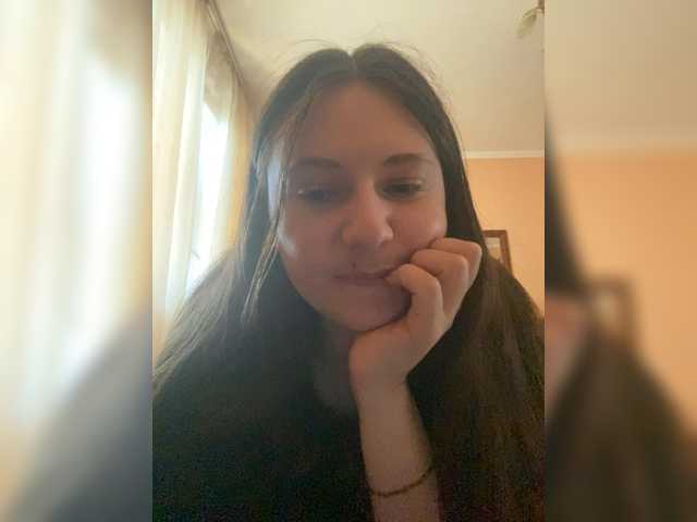 Kirrraaa live cam on BongaCams