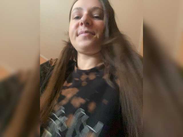 Kirrraaa live cam on BongaCams