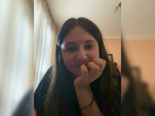 Kirrraaa live cam on BongaCams