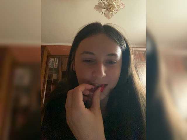 Kirrraaa live cam on BongaCams