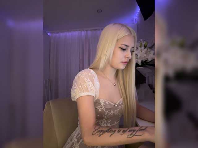 ItsIsabellea live cam on BongaCams