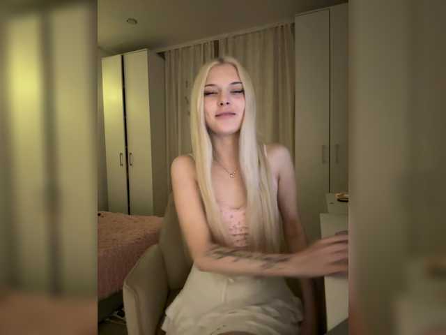 ItsIsabellea live cam on BongaCams
