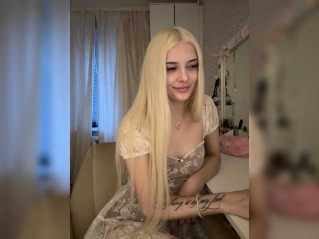 ItsIsabellea live cam on BongaCams