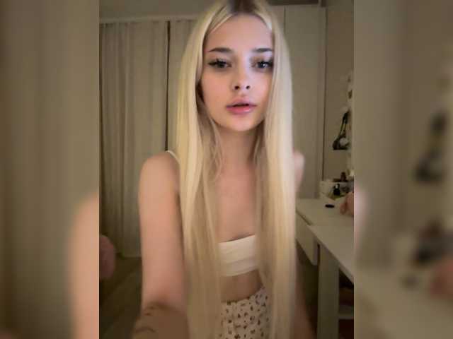 ItsIsabellea live cam on BongaCams