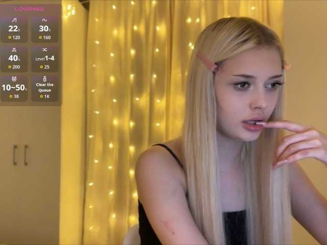 ItsIsabellea live webcam show