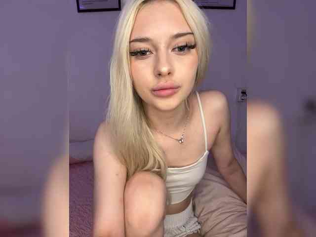 ItsIsabellea webcam