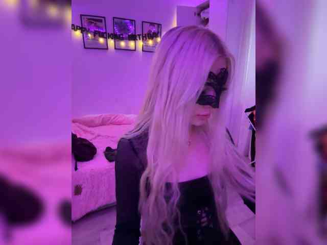 ItsIsabellea webcam