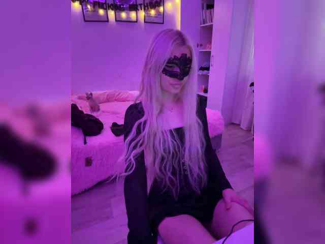 ItsIsabellea webcam