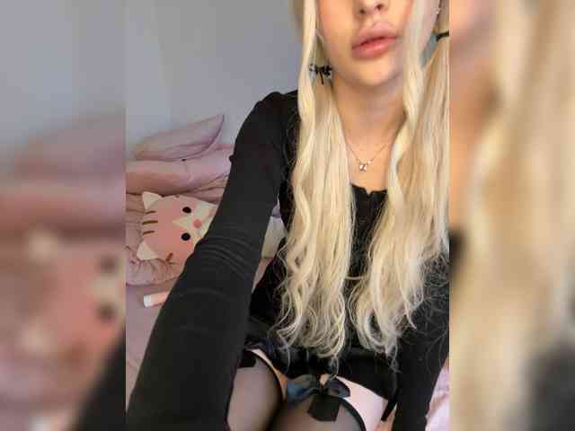ItsIsabellea webcam