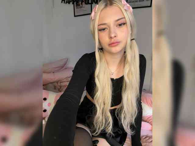 ItsIsabellea webcam