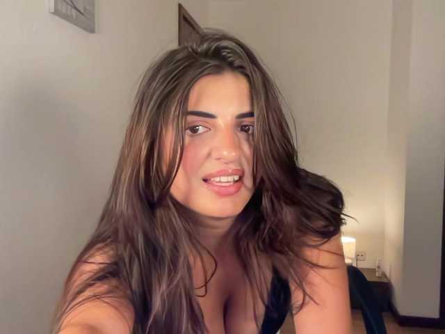 velvetlifaa live cam on BongaCams