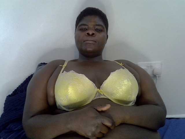 le modèle Bbwebonyw254 est en webcam porno dans un show sur le site bongacams, il possède les tags suivants: Ebony,Brunette,Shaved